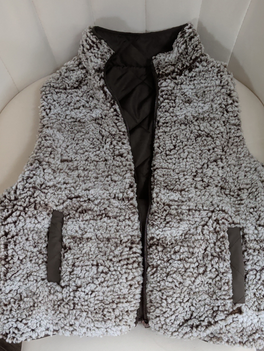 Reversible Fleece Vest - Picture 4 of 4